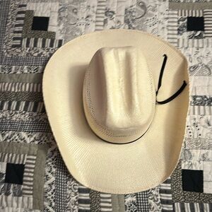 Cowboy hat (straw)